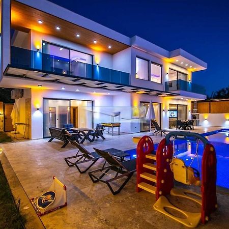 Villa Lycian-Kalkan 3 Bedroom-2 Jakuzzies-Sauna-Turkish Hamam-Huge Private Pool And Lovely Garden Kas Exterior foto