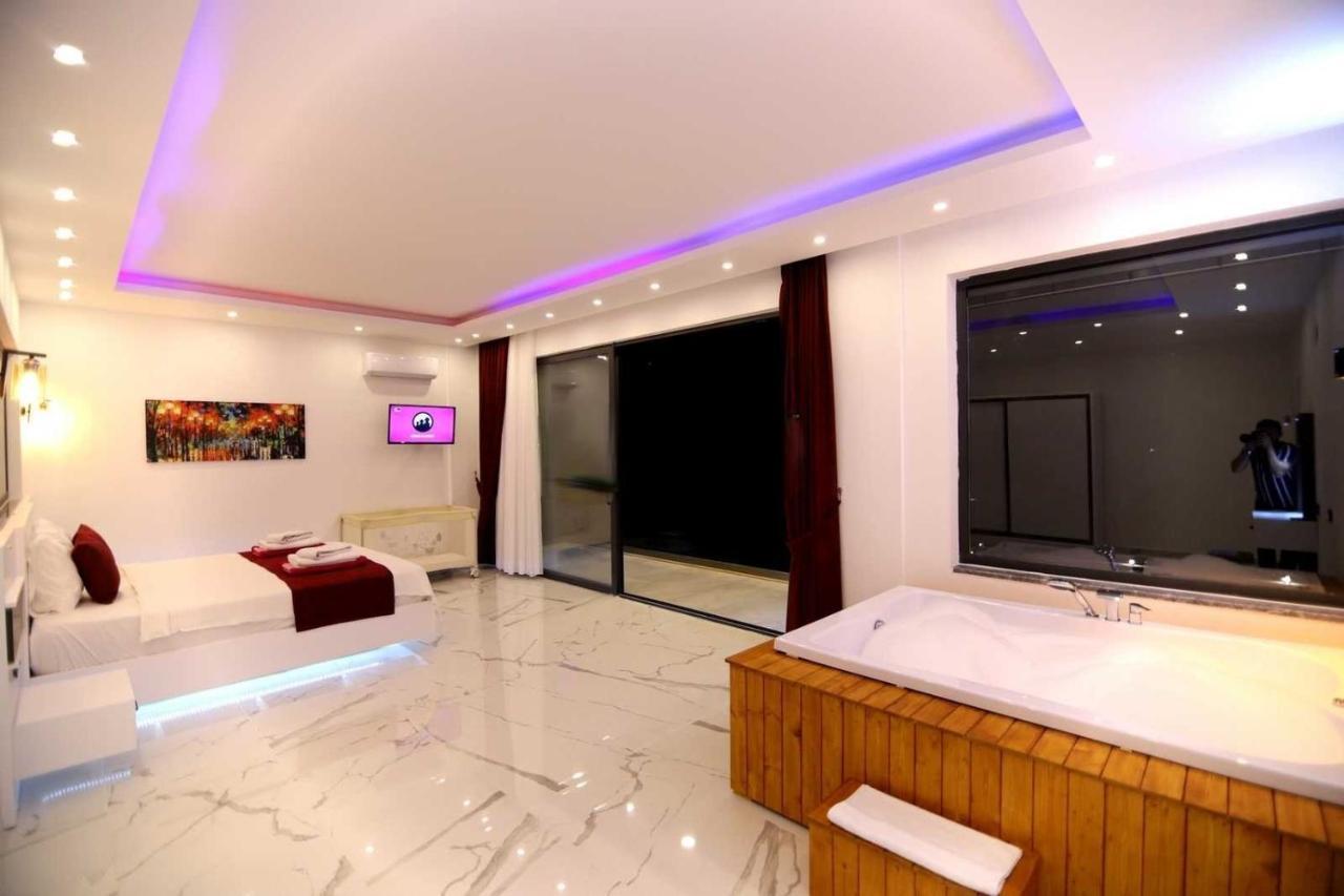 Villa Lycian-Kalkan 3 Bedroom-2 Jakuzzies-Sauna-Turkish Hamam-Huge Private Pool And Lovely Garden Kas Exterior foto