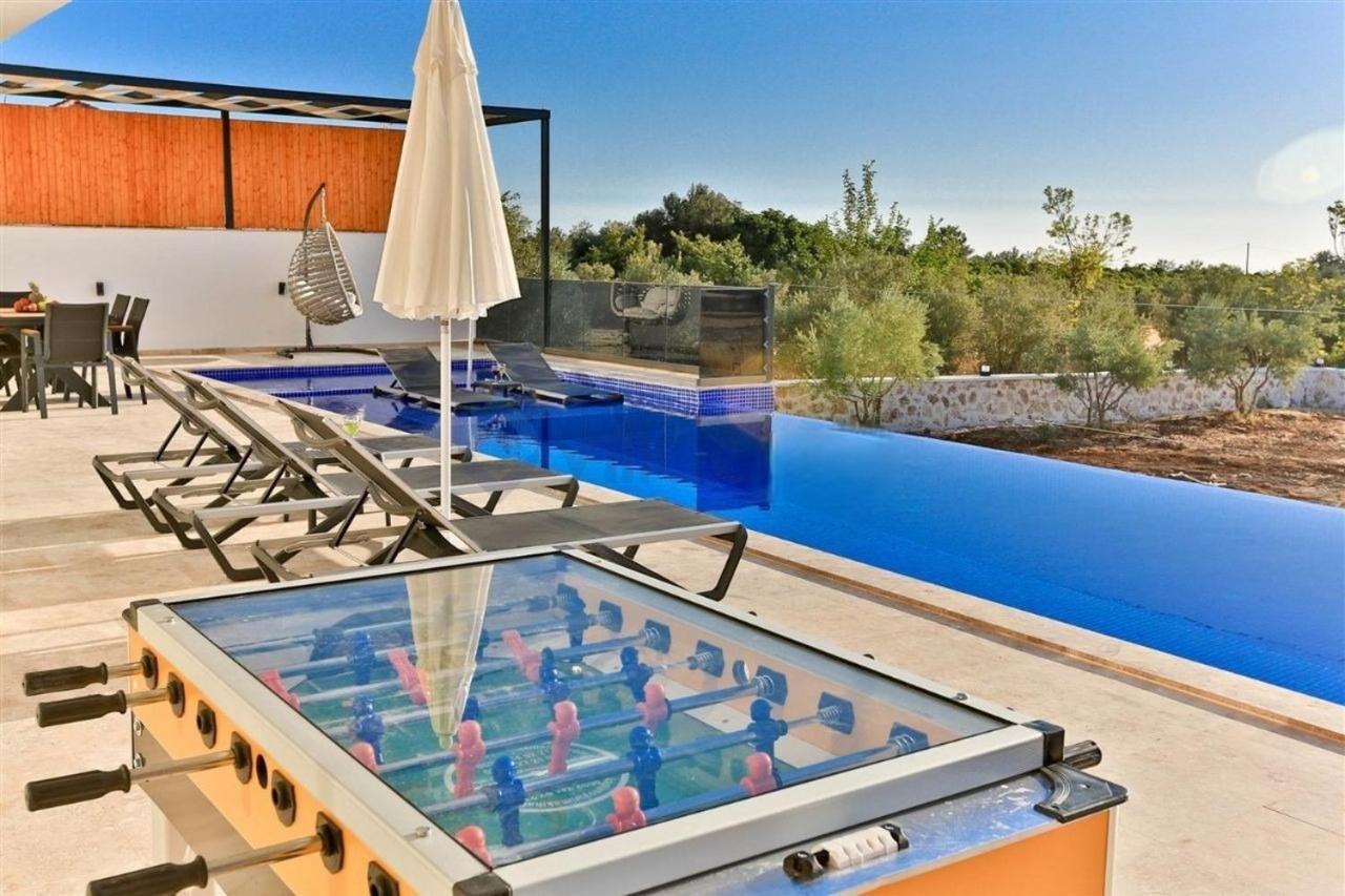 Villa Lycian-Kalkan 3 Bedroom-2 Jakuzzies-Sauna-Turkish Hamam-Huge Private Pool And Lovely Garden Kas Exterior foto