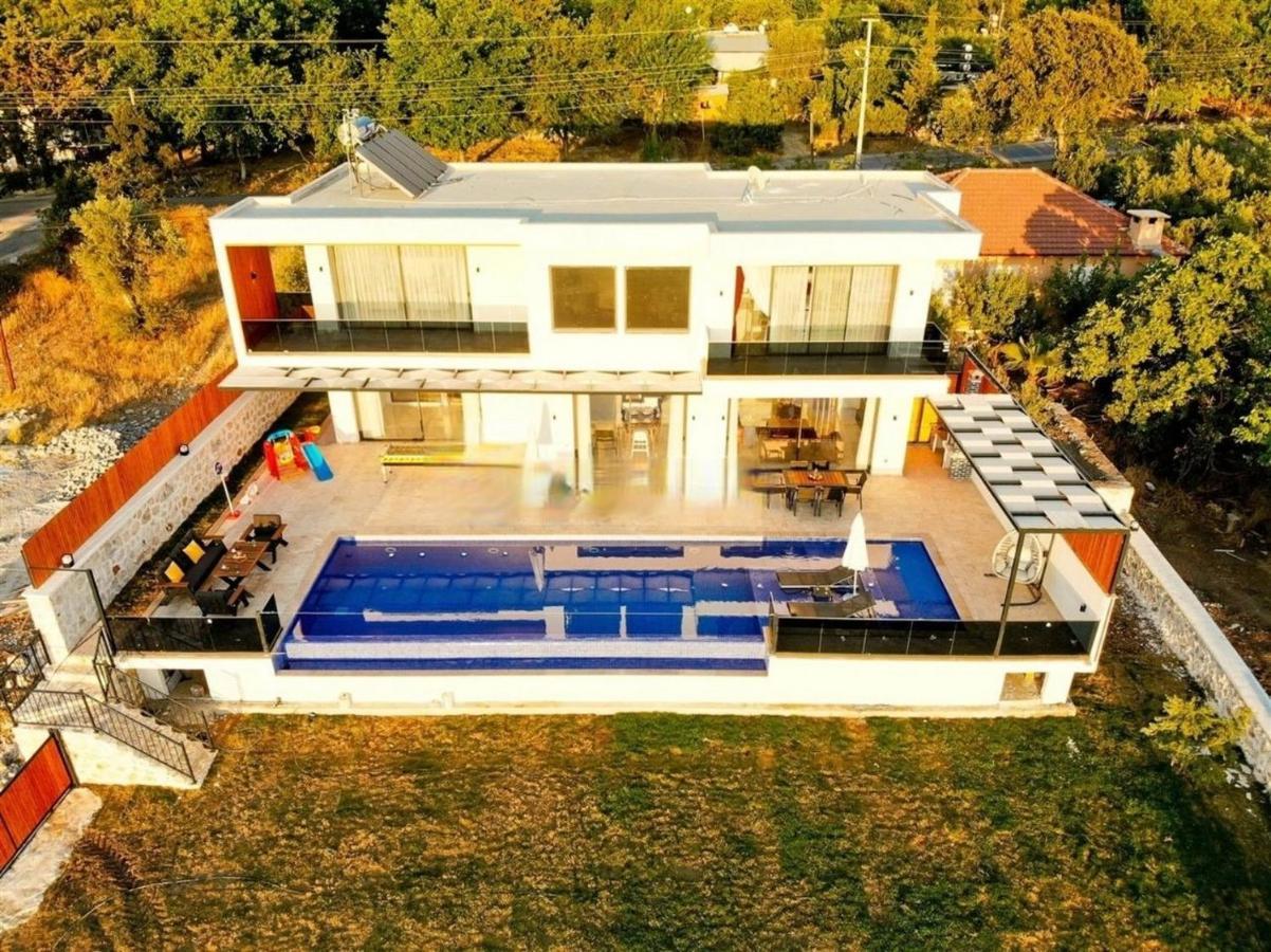 Villa Lycian-Kalkan 3 Bedroom-2 Jakuzzies-Sauna-Turkish Hamam-Huge Private Pool And Lovely Garden Kas Exterior foto