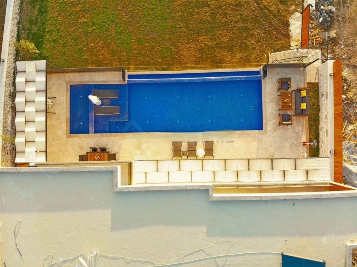 Villa Lycian-Kalkan 3 Bedroom-2 Jakuzzies-Sauna-Turkish Hamam-Huge Private Pool And Lovely Garden Kas Exterior foto